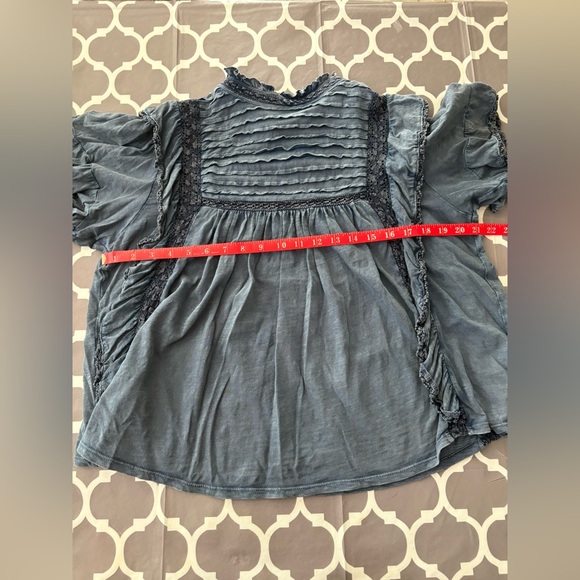 FREE PEOPLE Le Femme Ruffled Crochet shirt Chambray Blue Ruffled Women's Top - Picture 7 of 9